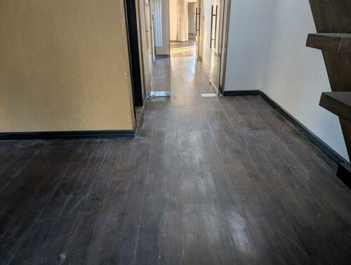 宮之阪4丁目　中古一戸建ての内装|1階の廊下
■物件内覧・資金計画相談・住宅ローン相談、リフォーム相談、お問合せ受付中■
※当日・翌日のご内覧、ご相談はお電話でのお問合せがスムーズです！