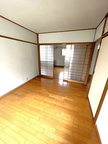 戸井ビルの洋室|コンパクトで使いやすい洋室です