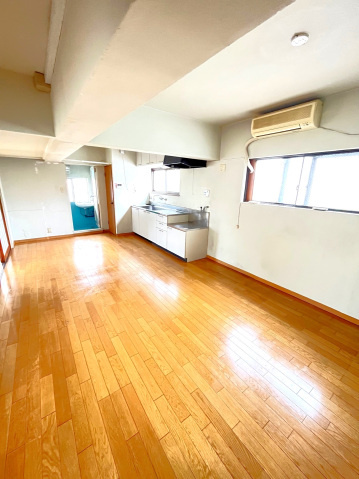 戸井ビルの居間・リビング|ゆったり過ごせる居間です