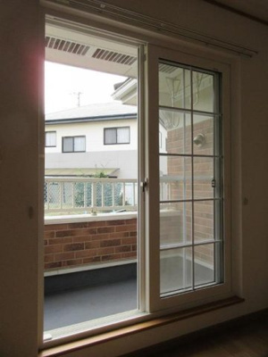 【バルコニー】 | アクテュエルＴ | バルコニーからの眺めを楽しみながら食事をしませんか