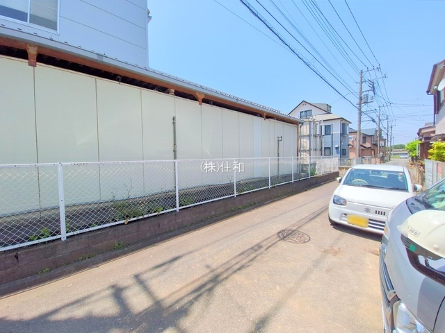 【新築分譲住宅】川越市南田島1期の前面道路含む現地写真