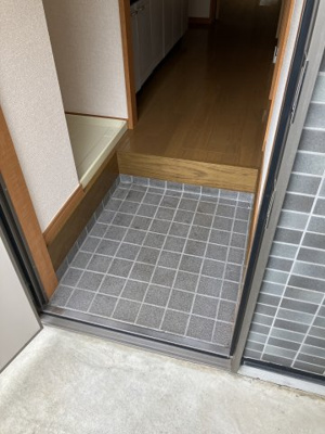 【玄関】 | シャトーブリリアント