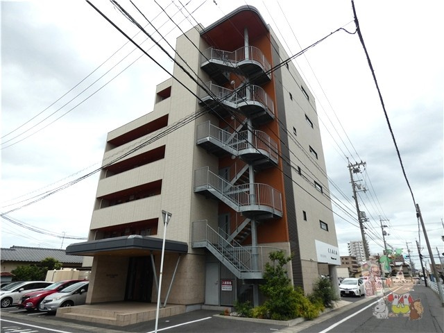 サクセション上中野の外観