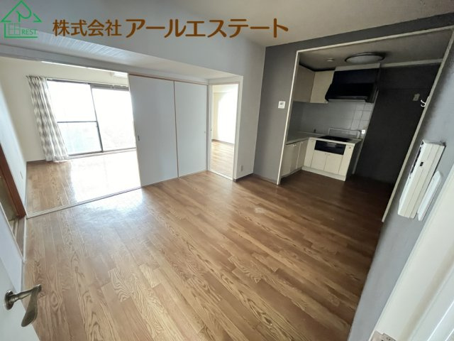 朝日プラザ佃町　　山陽電鉄「手柄駅」徒歩13分の居間・リビング
