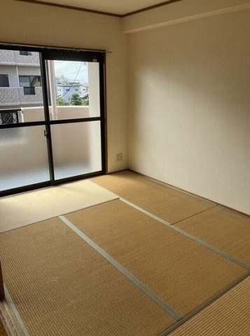 エトワール武蔵ケ丘　A棟の和室