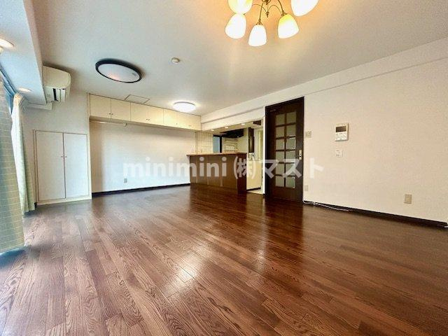 グラン・ピア京町堀の居間・リビング