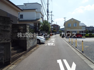 【前面道路含む現地写真】 | 南西側、幅員約4メートルの公道に接しております。