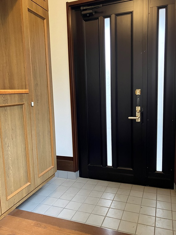 長崎戸建の玄関