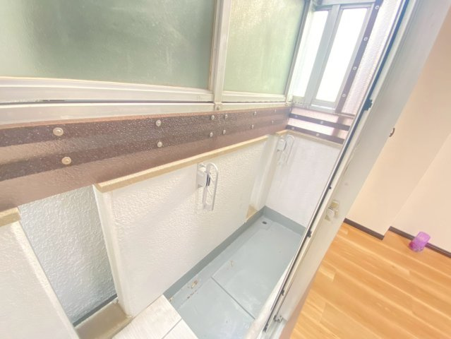 高槻市芥川町２丁目の賃貸マンションのバルコニー
