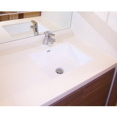 メイクスデザイン南青山の独立洗面台