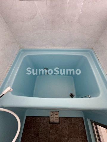 ハイツローレルの浴室