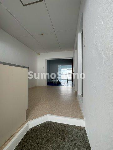 ハイツローレルの玄関