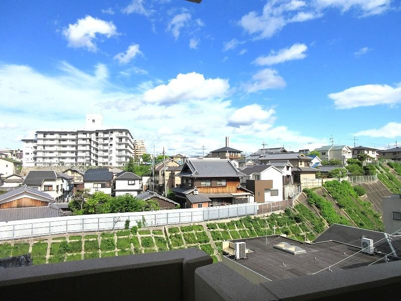 プレサンスロジェ枚方御殿山の展望|■物件内覧・資金計画相談・住宅ローン相談、リフォーム相談、お問合せ受付中■
※当日・翌日のご内覧、ご相談はお電話でのお問合せがスムーズです！