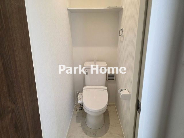 高知市百石町４丁目 ⑨ 新築戸建てのトイレ|１F:トイレ