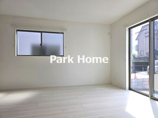 高知市百石町４丁目 ⑨ 新築戸建ての居間・リビング