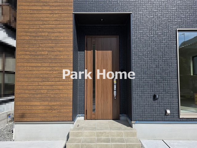 高知市百石町４丁目 ⑨ 新築戸建ての玄関