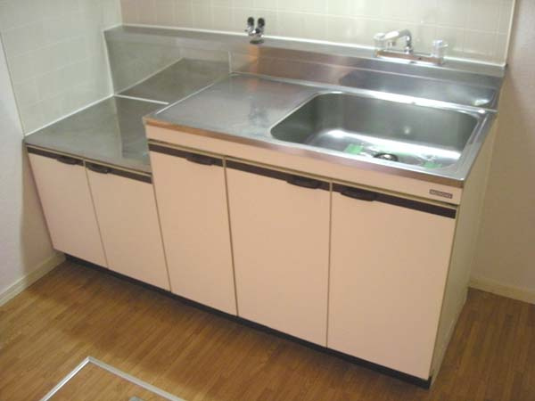 メゾンドアリエスのキッチン|お料理しやすいキッチンです