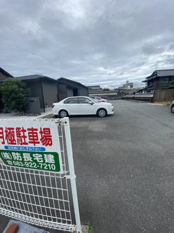 萬代第一駐車場