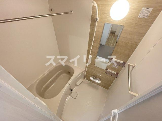 特典：仲介手数料が無料です!!の浴室