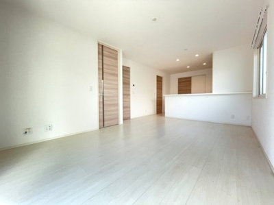 【居間・リビング】 | 池田市渋谷3丁目テラスハウス