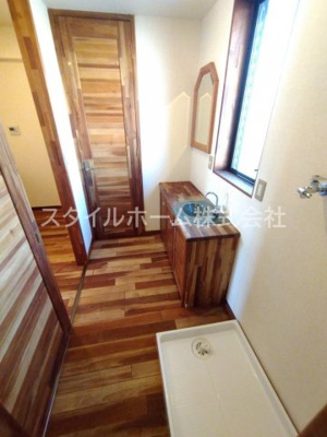 【玄関】 | 大手ビルA棟 | イメージ写真です。