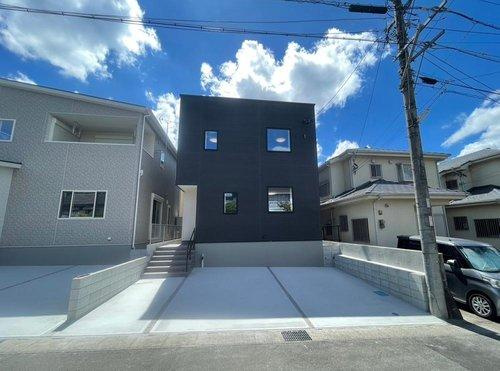 下伊敷3丁目　モデルハウス分譲の外観|さつま団地内の4ＬDKです。即内見できます。