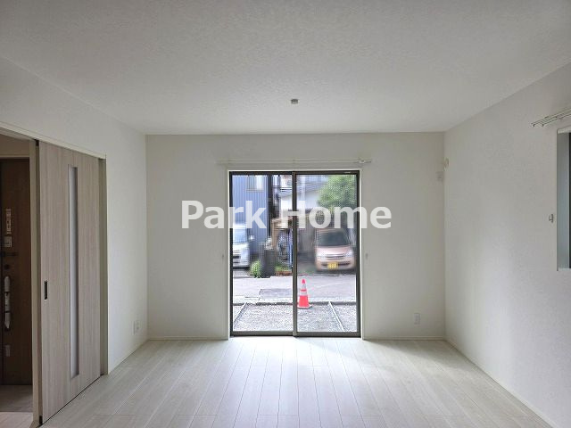 高知市百石町４丁目 ⑩ 新築戸建ての居間・リビング|１F:16.7LDK