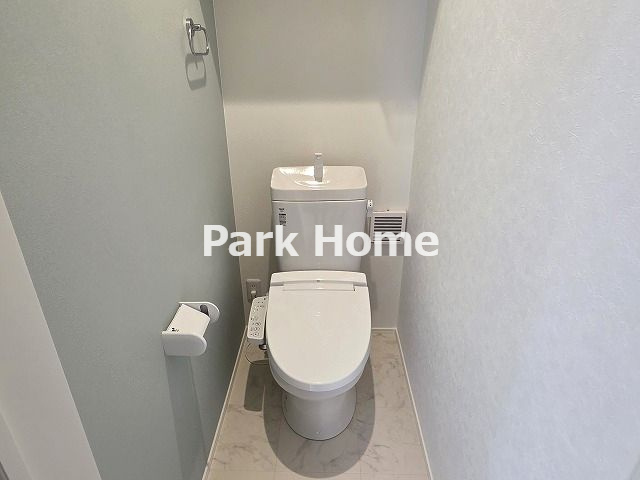 高知市百石町４丁目 ⑩ 新築戸建てのトイレ|１F：トイレ