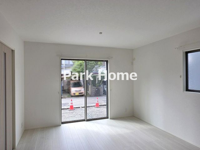 高知市百石町４丁目 ⑩ 新築戸建ての居間・リビング|１F：16.7LDK