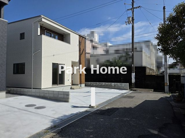 高知市百石町４丁目 ⑩ 新築戸建ての前面道路含む現地写真