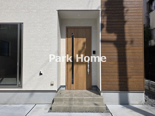 高知市百石町４丁目 ⑩ 新築戸建ての玄関