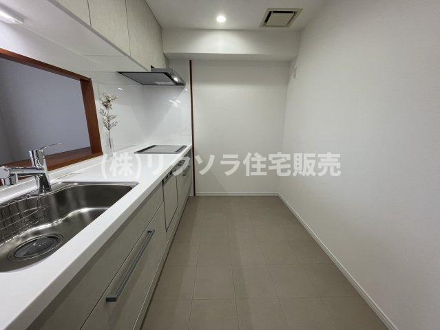 リバティパーク枚方D棟のキッチン|LDK21.6帖
■物件内覧・資金計画相談・住宅ローン相談、リフォーム相談、お問合せ受付中■
※当日・翌日のご内覧、ご相談はお電話でのお問合せがスムーズです！