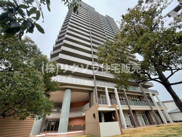 リバティパーク枚方D棟の外観|新しい生活にいかがでしょうか？外観はお住まいの顔になります。こだわりたいポイントですね。水回りリフォームやリノベーションも承ってます。
■現地見学・資金計画相談・住宅ローン相談もお問合せ受付中■