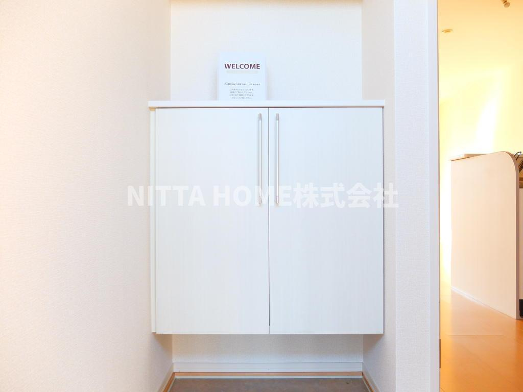 コンフォール・ヴィラ　Ｃ棟の設備|大きなシューズも付いています☆