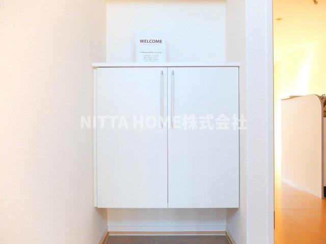 コンフォール・ヴィラ　Ｃ棟のその他|シューズボックス付きで靴の整理整頓もバッチリ★