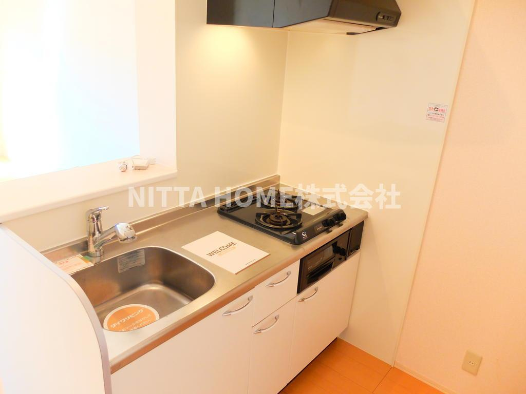 コンフォール・ヴィラ　Ｃ棟のキッチン|２口ガスコンロ付き！！