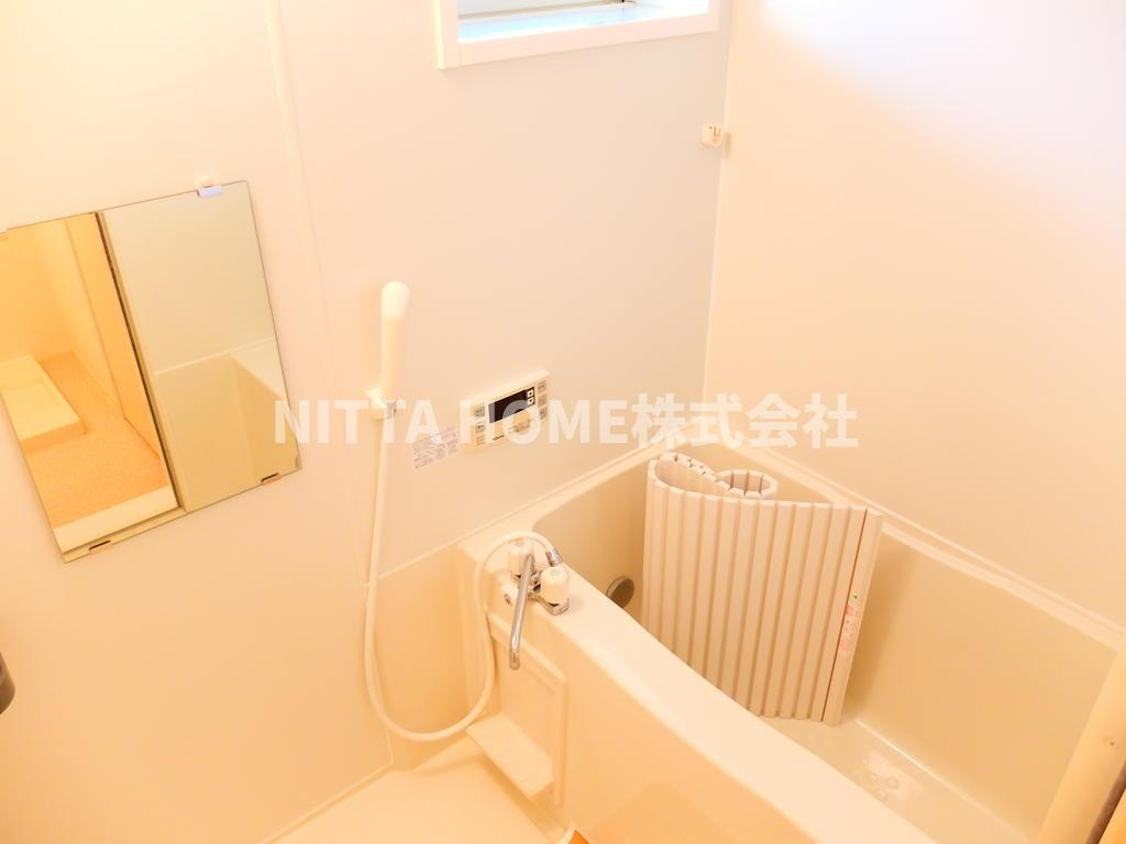 コンフォール・ヴィラ　Ｃ棟の浴室|浴室乾燥機・追炊き機能が付いています☆彡