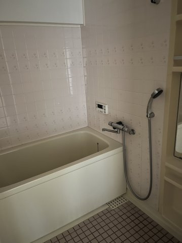 岸和田市北町の賃貸マンションの浴室|ゆったり過ごせるお風呂です