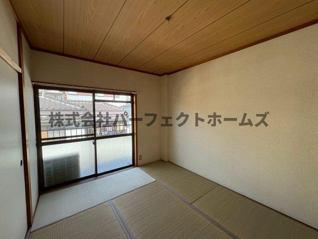 星ヶ丘駅前マンションの和室|落ち着いた雰囲気の和室付きです