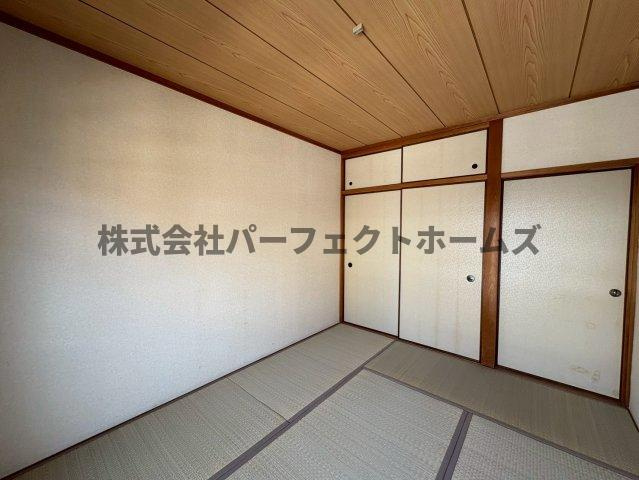 星ヶ丘駅前マンションの和室|畳の上でゆっくりとくつろげる和室です