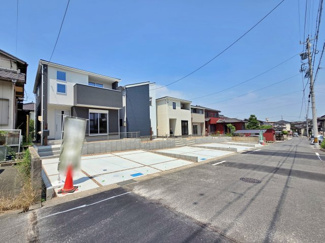 【前面道路含む現地写真】