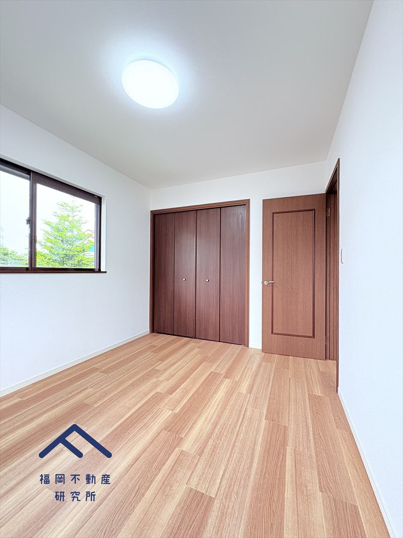 筑紫野市美しが丘南４丁目　戸建ての洋室