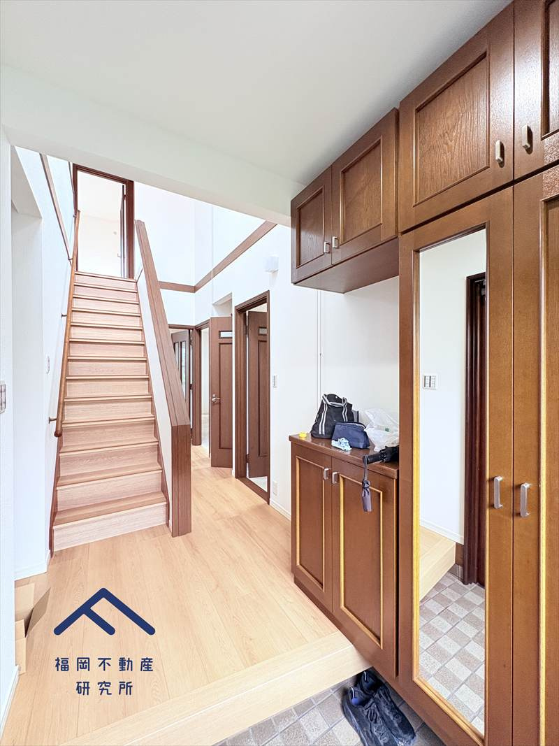 筑紫野市美しが丘南４丁目　戸建ての玄関