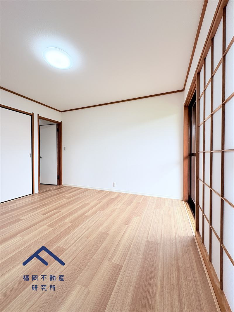 筑紫野市美しが丘南４丁目　戸建ての洋室