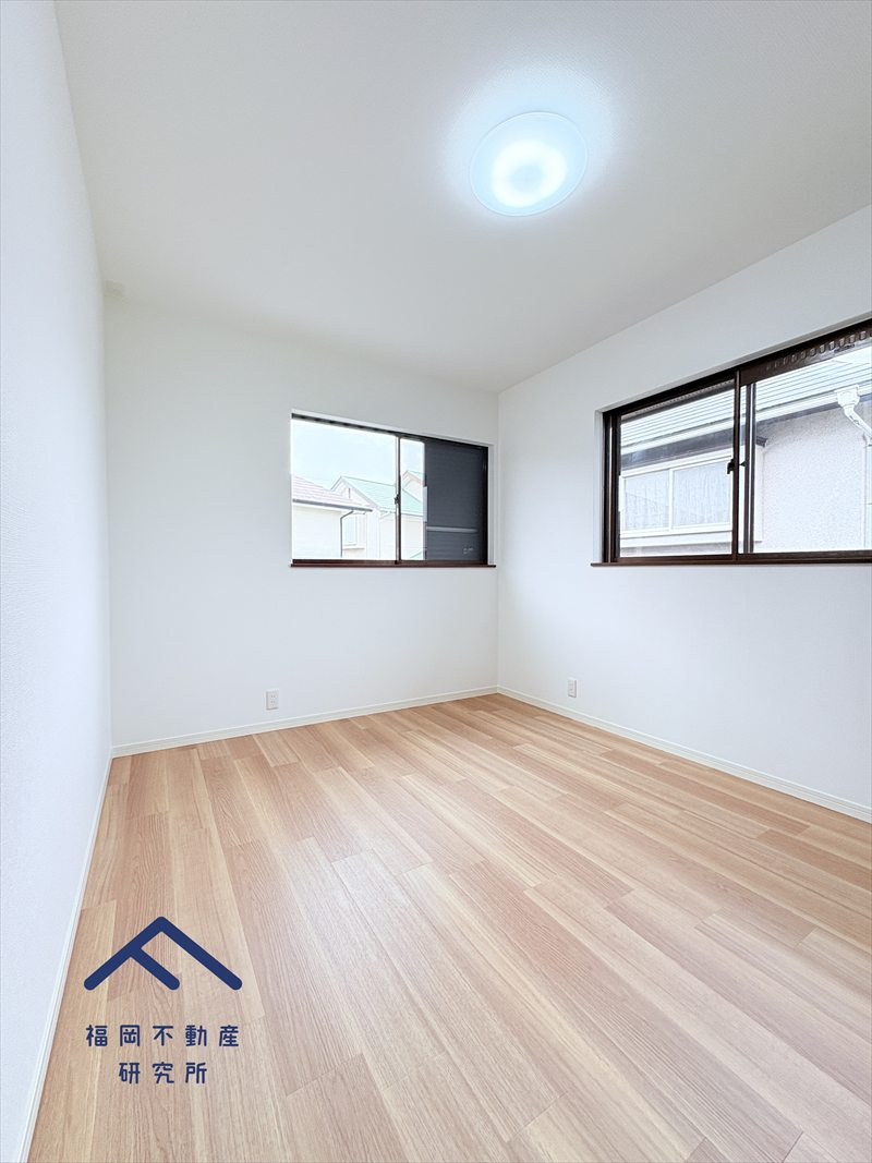 筑紫野市美しが丘南４丁目　戸建ての洋室