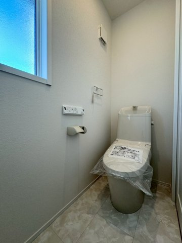 SUN COURTーサンコート－小倉南区中吉田3丁目【小倉南区　新築戸建て】のトイレ|2階にもトイレ完備で助かります【小倉南区　新築戸建て】