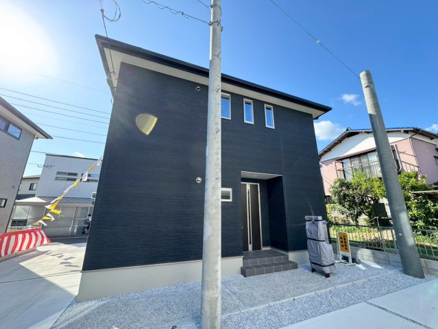 SUN COURTーサンコート－小倉南区中吉田3丁目【小倉南区　新築戸建て】の外観|飽きのこない外観が魅力♪【小倉南区　新築戸建て】