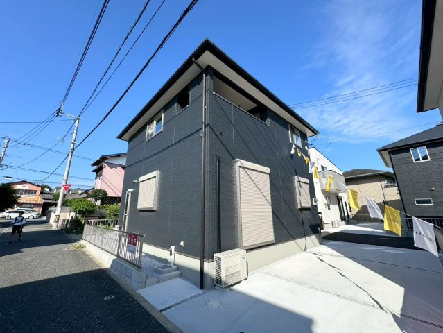 SUN COURTーサンコート－小倉南区中吉田3丁目【小倉南区　新築戸建て】の駐車場|駐車スペースは縦列2台可能♪【小倉南区　新築戸建て】