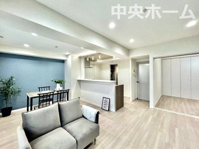 【居間・リビング】 | ツインシティ東砂アネックス | 【居間・リビング】「ＬＤＫは家族団らんをデザイン」広いＬＤＫでは家族が集まり一緒の時間を過ごせる工夫がされております。何気ない一日の当たり前のひとコマがいつか一生の宝物になります