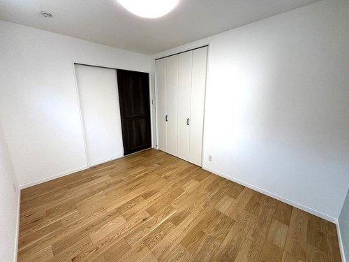 千年1丁目　モデルハウス分譲の洋室